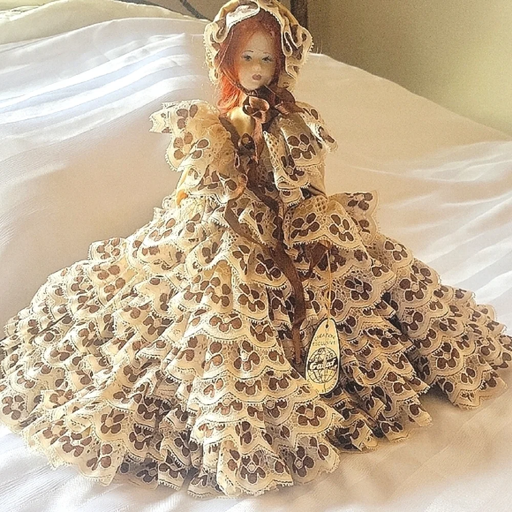 Babbola da Creazioni Esclusive Letto Begy Doll, Made in Florence, Italy